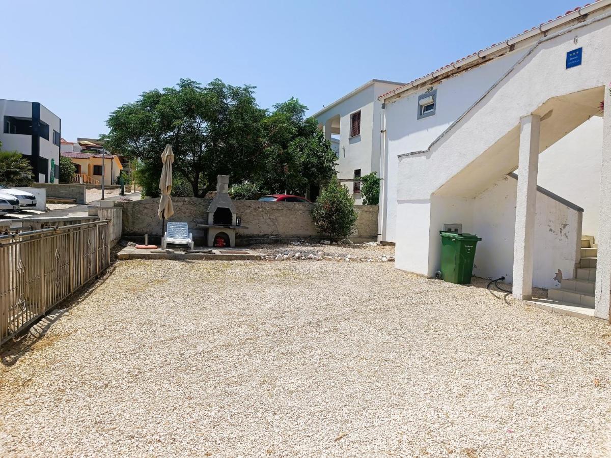 Apartments Babic 50 Meters From The Beach Vir Exterior photo