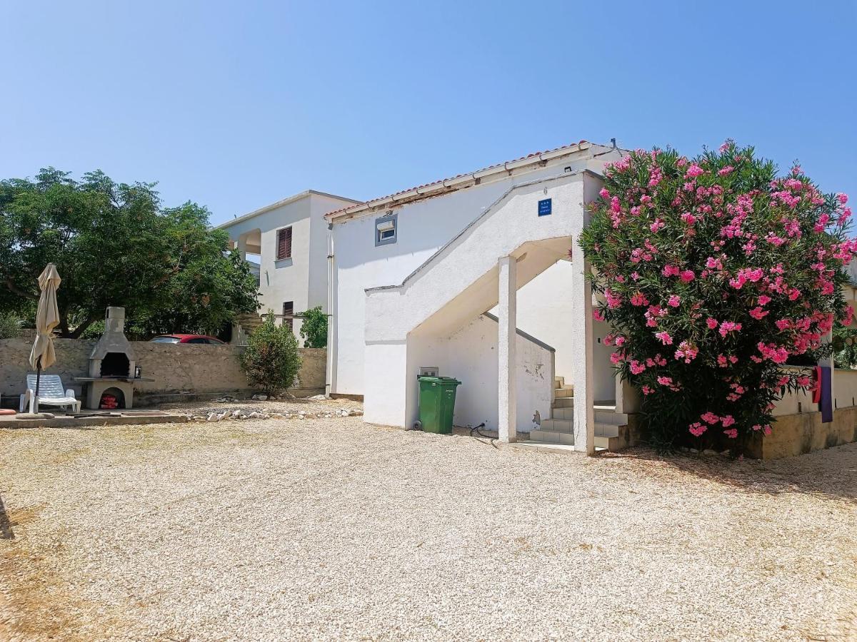 Apartments Babic 50 Meters From The Beach Vir Exterior photo